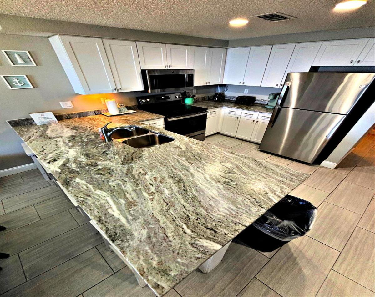 Vacation In Comfort And Luxury - 3 Bedroom Direct Oceanfront - Wyndham Ocean Walk Resort 2425 Daytona Beach Bagian luar foto