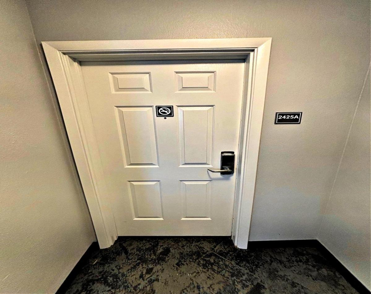 Vacation In Comfort And Luxury - 3 Bedroom Direct Oceanfront - Wyndham Ocean Walk Resort 2425 Daytona Beach Bagian luar foto